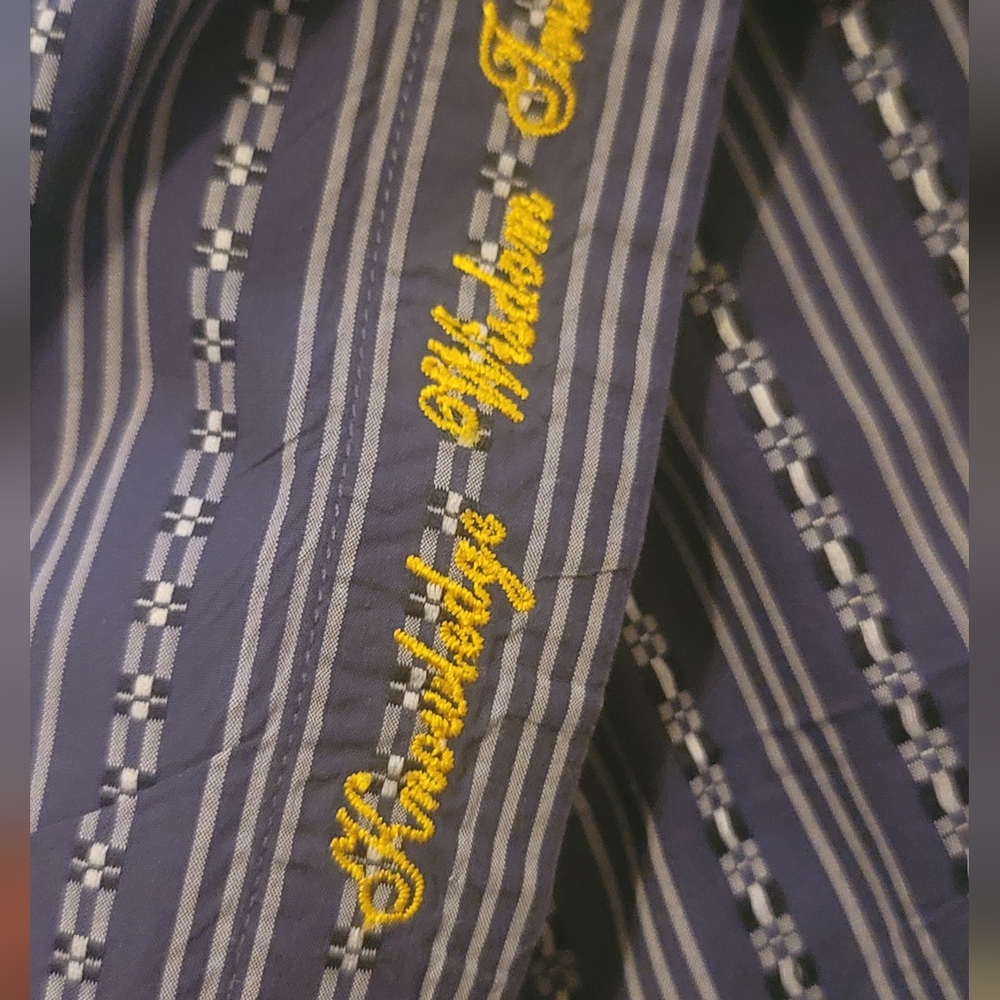 Robert graham long sleeve - Picture 4 of 6